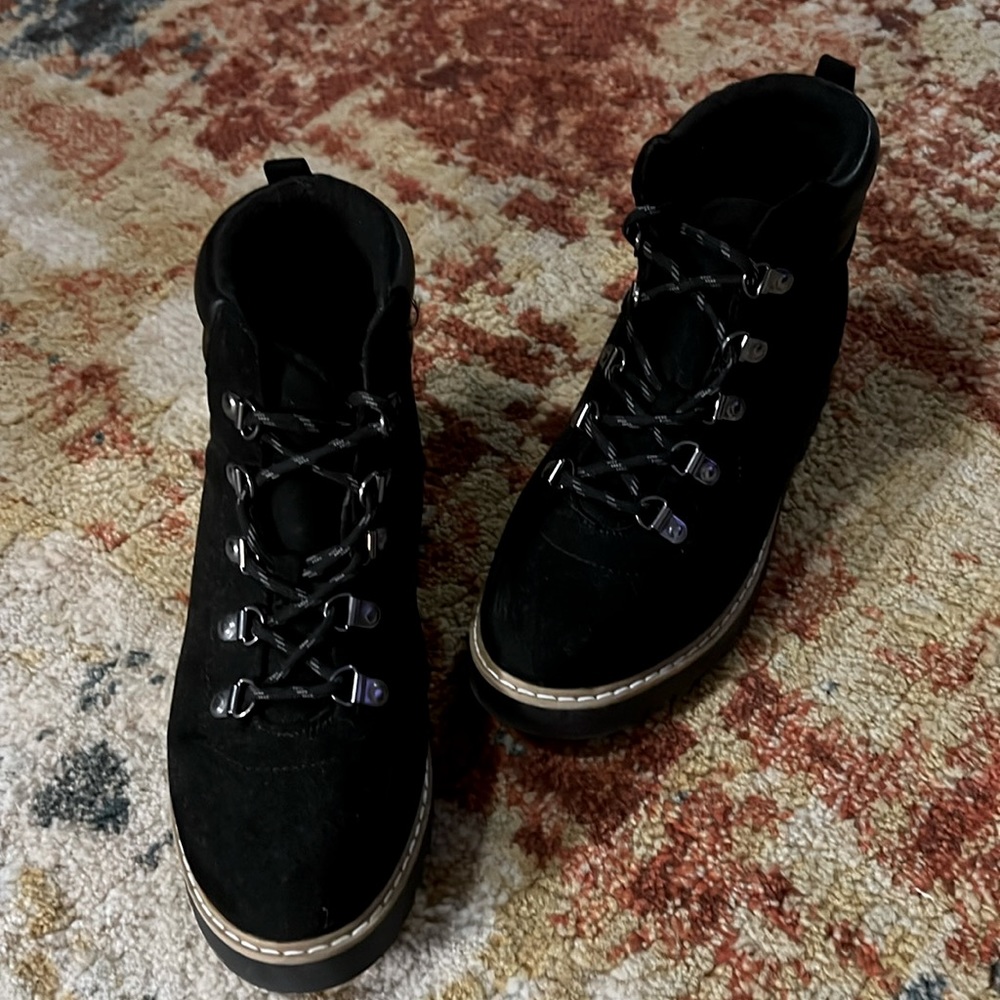 Black Suede Sonoma Boots: women’s size 7